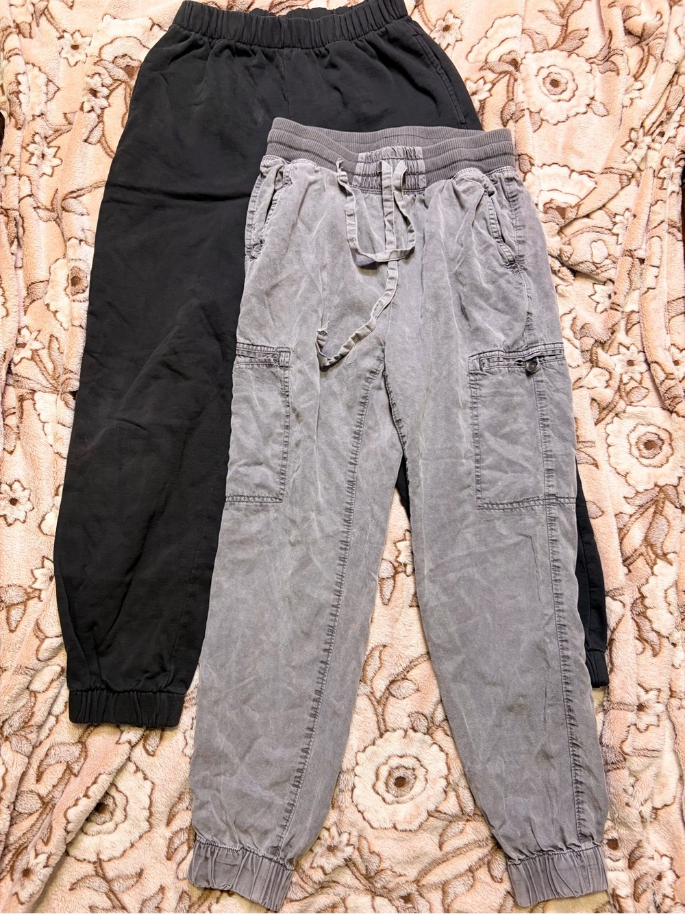 Brandy Melville and Aerie Black & Gray Joggers Duo